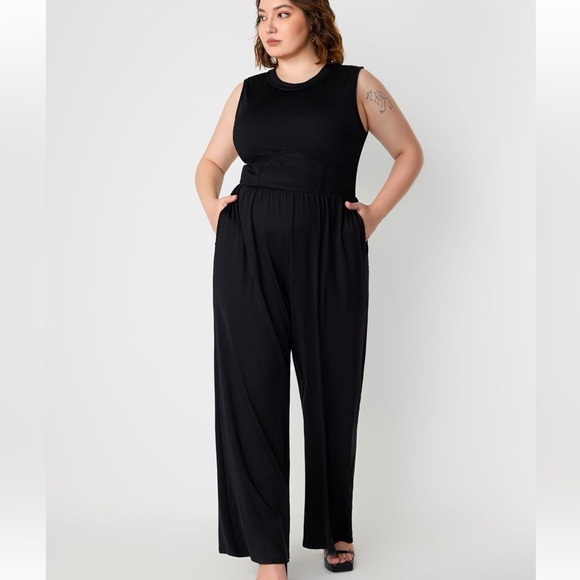 BloomChic Plus Size 3XL Black Sleeveless Jumpsuit us22-24 - Picture 1 of 7
